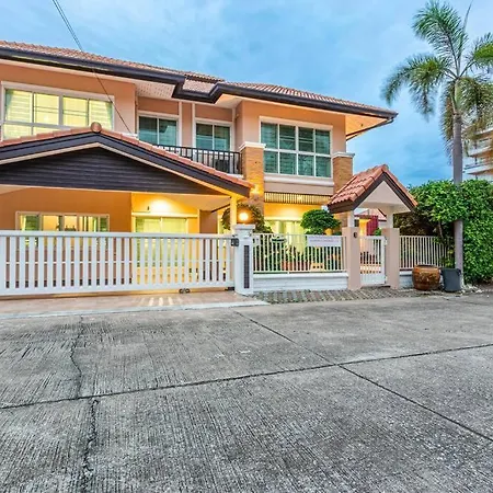 Jasmine Garden & Poll Villa Central Pattya Pattaya Exterior photo